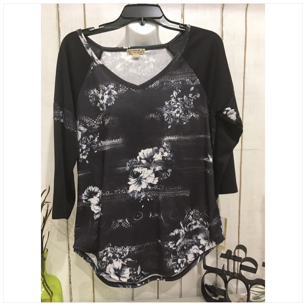 NWT Energe Quarter-Length Jersey Tees, Size small